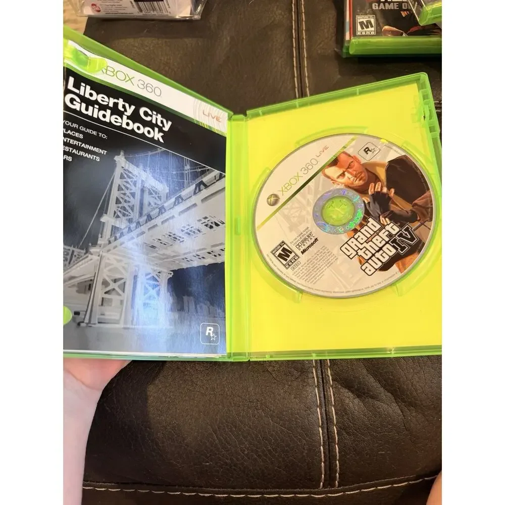 2008 XBOX 360 GRAND THEFT AUTO IV COMPLETE IN BOX With Map And Guidebook